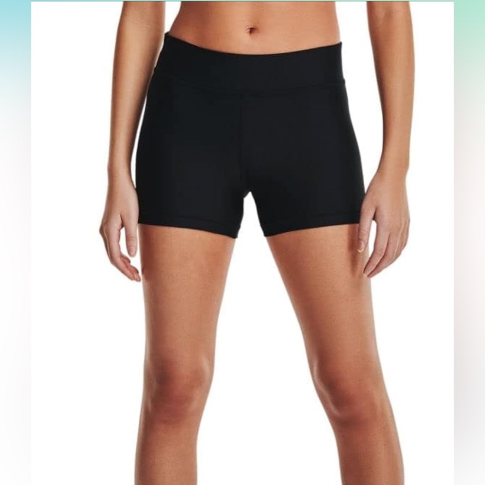 Under Armour Women's HeatGear Mid Rise Shorty